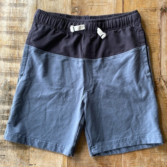 NWT/NWOT Tommy Bahama boys shorts set M(7/8) - Picture 3 of 8